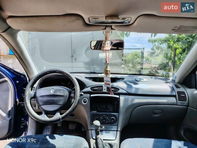 Синій Рено Лагуна, об'ємом двигуна 1.6 л та пробігом 238 тис. км за 2200 $, фото 5 на Automoto.ua