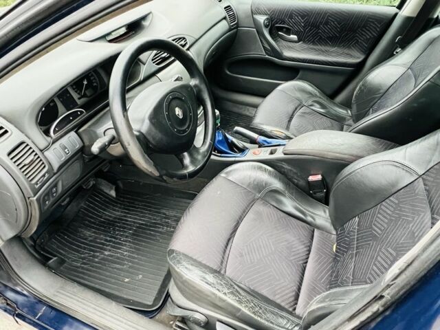 Синий Рено Лагуна, объемом двигателя 1.9 л и пробегом 360 тыс. км за 2750 $, фото 8 на Automoto.ua