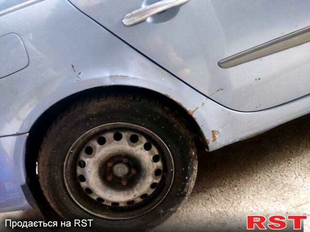 Синий Рено Лагуна, объемом двигателя 2 л и пробегом 280 тыс. км за 1800 $, фото 5 на Automoto.ua