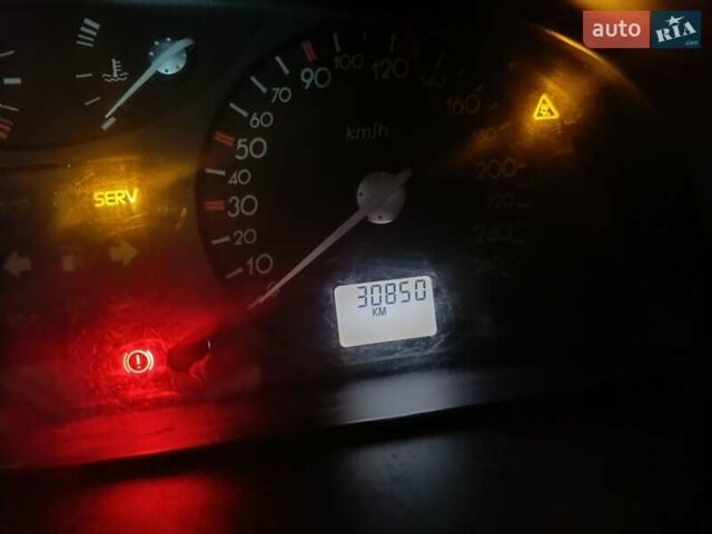 Синий Рено Лагуна, объемом двигателя 1.8 л и пробегом 308 тыс. км за 2400 $, фото 11 на Automoto.ua