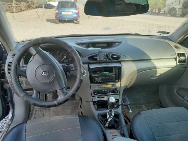 Синий Рено Лагуна, объемом двигателя 0 л и пробегом 300 тыс. км за 3000 $, фото 6 на Automoto.ua