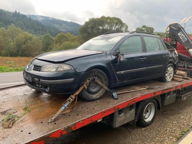 Рено Лагуна 2003 в Старом Самборе на Automoto.ua Синий Рено Лагуна, объемом двигателя 0 л и пробегом 348 тыс. км за 800 $, фото 4 на Automoto.ua
