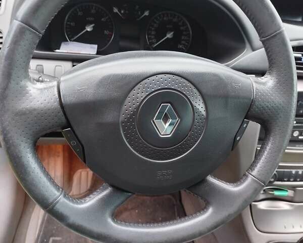 Синий Рено Лагуна, объемом двигателя 2.19 л и пробегом 308 тыс. км за 3400 $, фото 13 на Automoto.ua