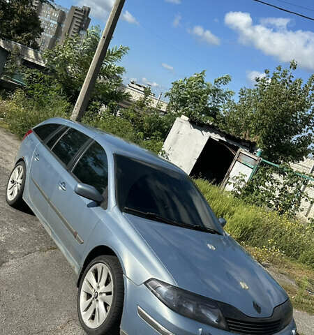 Синий Рено Лагуна, объемом двигателя 2 л и пробегом 309 тыс. км за 4000 $, фото 5 на Automoto.ua