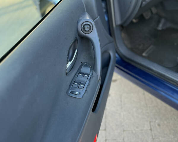 Синій Рено Лагуна, об'ємом двигуна 1.87 л та пробігом 300 тис. км за 3400 $, фото 12 на Automoto.ua