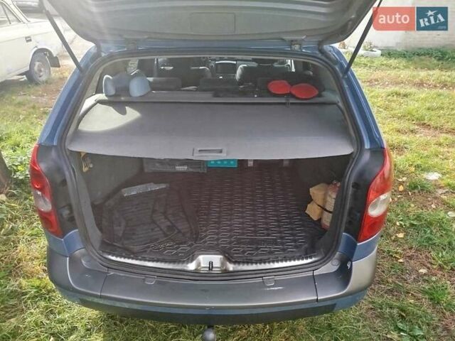 Рено Лагуна 2004 в Волочиске на Automoto.ua Синий Рено Лагуна, объемом двигателя 1.9 л и пробегом 281 тыс. км за 3200 $, фото 30 на Automoto.ua