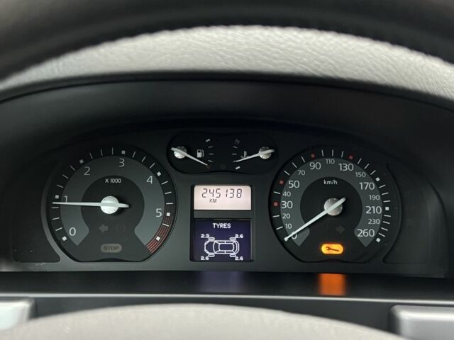 Синий Рено Лагуна, объемом двигателя 1.9 л и пробегом 245 тыс. км за 2000 $, фото 17 на Automoto.ua