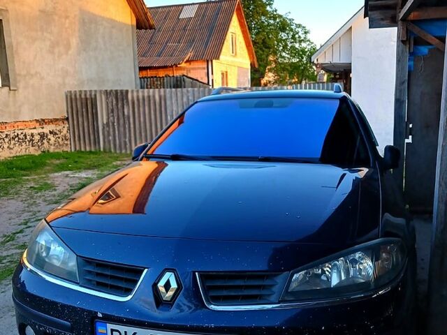 Синій Рено Лагуна, об'ємом двигуна 2 л та пробігом 261 тис. км за 4500 $, фото 5 на Automoto.ua