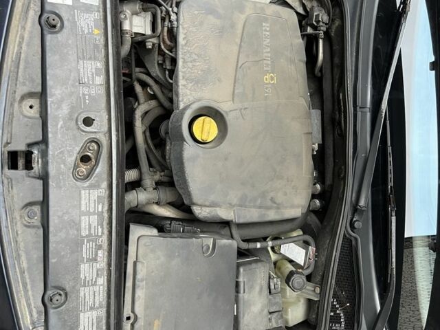 Синий Рено Лагуна, объемом двигателя 1.9 л и пробегом 245 тыс. км за 2000 $, фото 7 на Automoto.ua