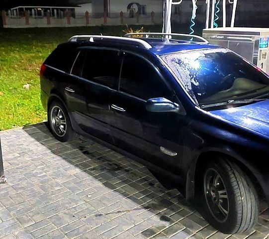 Синій Рено Лагуна, об'ємом двигуна 2 л та пробігом 261 тис. км за 4500 $, фото 1 на Automoto.ua