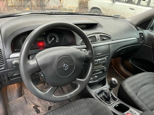 Синий Рено Лагуна, объемом двигателя 1.9 л и пробегом 245 тыс. км за 2000 $, фото 15 на Automoto.ua