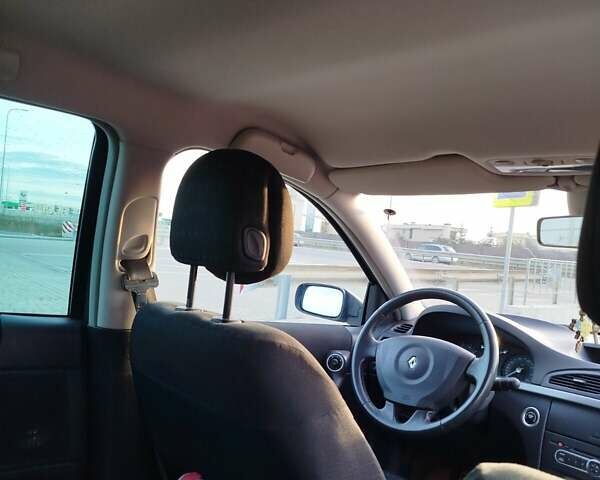 Синий Рено Лагуна, объемом двигателя 1.6 л и пробегом 154 тыс. км за 4000 $, фото 6 на Automoto.ua