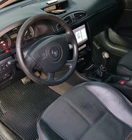 Синій Рено Лагуна, об'ємом двигуна 2 л та пробігом 261 тис. км за 4500 $, фото 9 на Automoto.ua