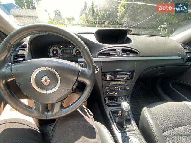 Синій Рено Лагуна, об'ємом двигуна 2 л та пробігом 266 тис. км за 3950 $, фото 32 на Automoto.ua