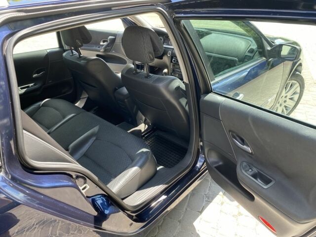 Рено Лагуна 2006 в Волочиске на Automoto.ua Синий Рено Лагуна, объемом двигателя 2 л и пробегом 240 тыс. км за 3900 $, фото 16 на Automoto.ua