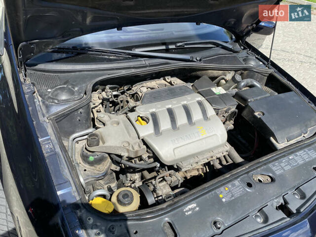 Синій Рено Лагуна, об'ємом двигуна 2 л та пробігом 266 тис. км за 3950 $, фото 34 на Automoto.ua