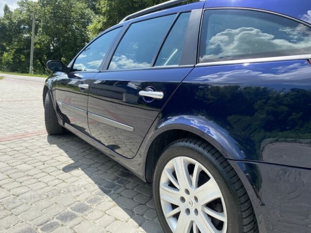 Рено Лагуна 2006 в Волочиске на Automoto.ua Синий Рено Лагуна, объемом двигателя 2 л и пробегом 240 тыс. км за 3900 $, фото 5 на Automoto.ua