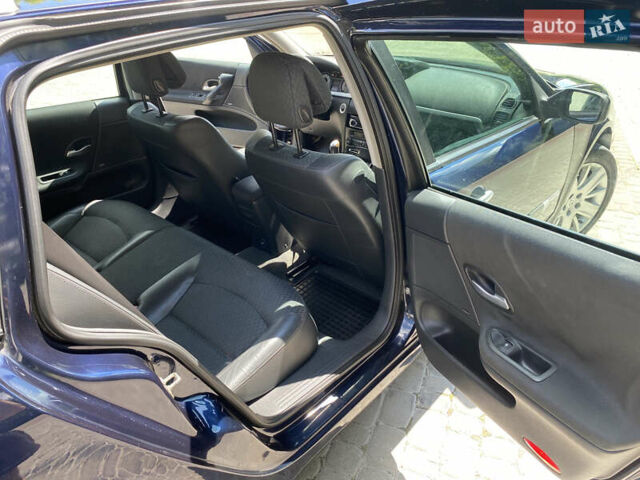 Синій Рено Лагуна, об'ємом двигуна 2 л та пробігом 266 тис. км за 3950 $, фото 29 на Automoto.ua
