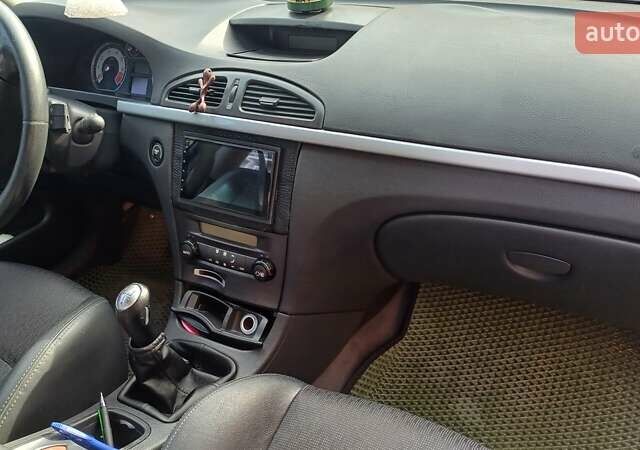Синий Рено Лагуна, объемом двигателя 2 л и пробегом 322 тыс. км за 3900 $, фото 12 на Automoto.ua