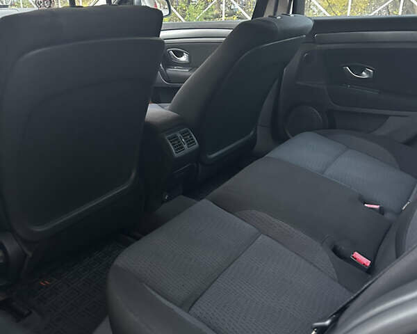 Синій Рено Лагуна, об'ємом двигуна 1.46 л та пробігом 291 тис. км за 5600 $, фото 6 на Automoto.ua