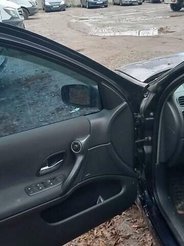 Синий Рено Лагуна, объемом двигателя 1.6 л и пробегом 321 тыс. км за 2300 $, фото 15 на Automoto.ua