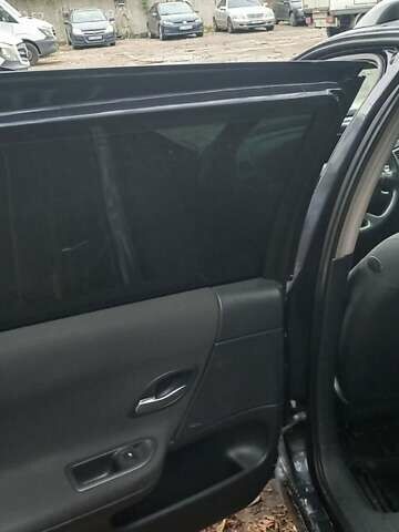 Синий Рено Лагуна, объемом двигателя 1.6 л и пробегом 321 тыс. км за 2300 $, фото 12 на Automoto.ua