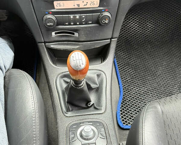 Синий Рено Лагуна, объемом двигателя 1.9 л и пробегом 391 тыс. км за 5300 $, фото 5 на Automoto.ua