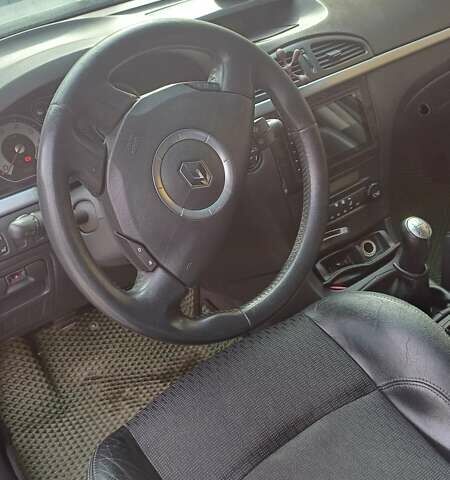 Синий Рено Лагуна, объемом двигателя 2 л и пробегом 322 тыс. км за 3900 $, фото 9 на Automoto.ua