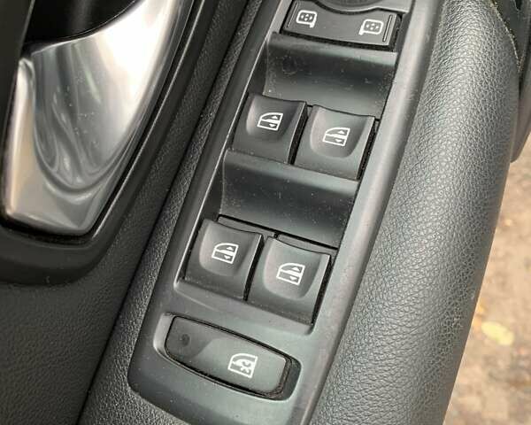 Синій Рено Лагуна, об'ємом двигуна 2 л та пробігом 309 тис. км за 6000 $, фото 7 на Automoto.ua