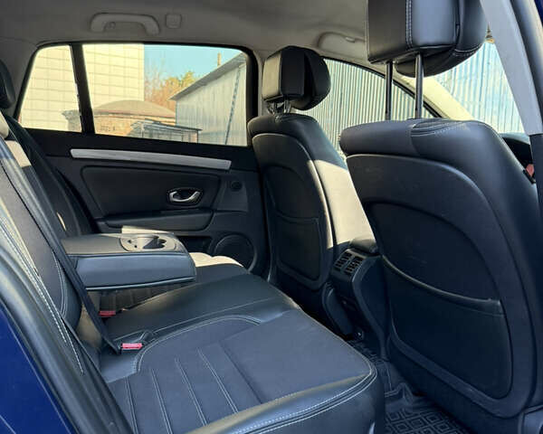 Рено Лагуна 2008 в Киеве на Automoto.ua Синий Рено Лагуна, объемом двигателя 1.46 л и пробегом 285 тыс. км за 7000 $, фото 16 на Automoto.ua