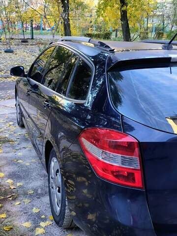 Рено Лагуна 2008 в Каменское - Днепродзержинск на Automoto.ua Синий Рено Лагуна, объемом двигателя 1.46 л и пробегом 276 тыс. км за 6400 $, фото 9 на Automoto.ua