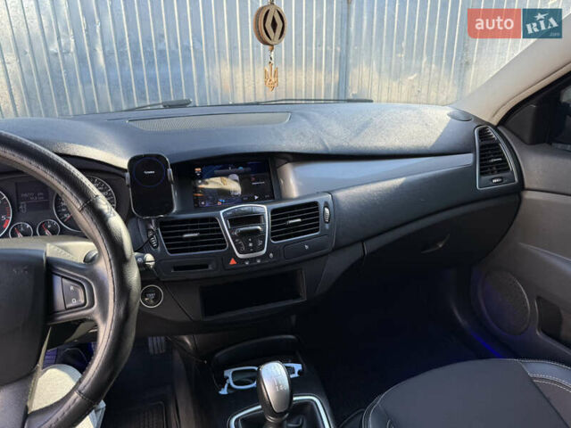 Рено Лагуна 2008 в Киеве на Automoto.ua Синий Рено Лагуна, объемом двигателя 1.46 л и пробегом 285 тыс. км за 7000 $, фото 31 на Automoto.ua