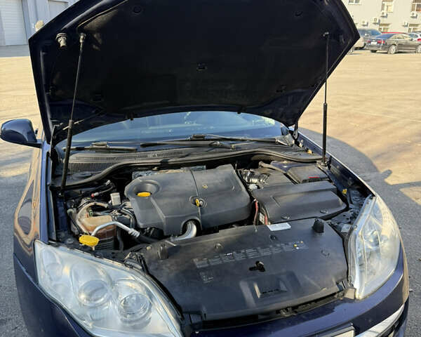 Рено Лагуна 2008 в Киеве на Automoto.ua Синий Рено Лагуна, объемом двигателя 1.46 л и пробегом 285 тыс. км за 7000 $, фото 54 на Automoto.ua