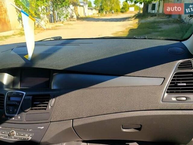 Синій Рено Лагуна, об'ємом двигуна 2 л та пробігом 250 тис. км за 6700 $, фото 9 на Automoto.ua