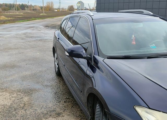 Рено Лагуна 2008 в Каменское - Днепродзержинск на Automoto.ua Синий Рено Лагуна, объемом двигателя 1.5 л и пробегом 276 тыс. км за 6500 $, фото 3 на Automoto.ua