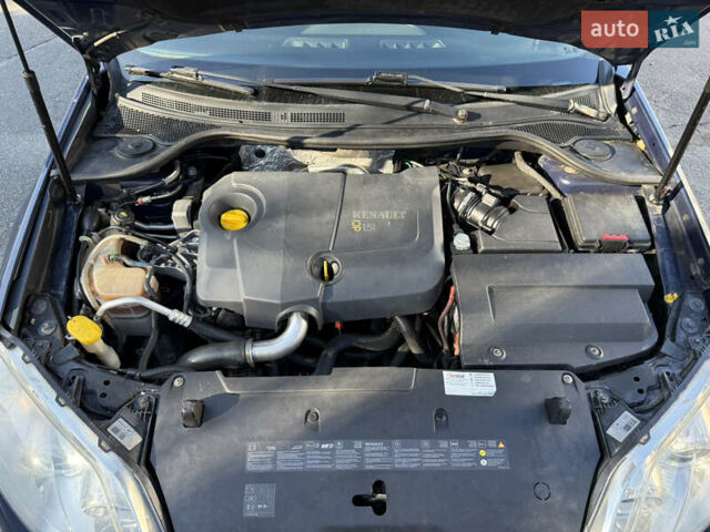 Рено Лагуна 2008 в Киеве на Automoto.ua Синий Рено Лагуна, объемом двигателя 1.46 л и пробегом 285 тыс. км за 7000 $, фото 58 на Automoto.ua