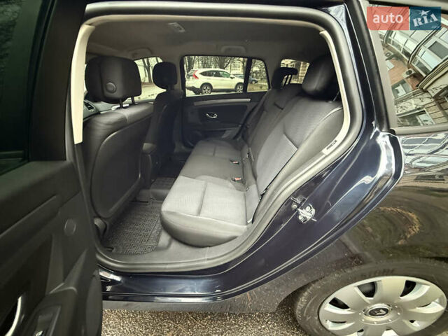 Синий Рено Лагуна, объемом двигателя 2 л и пробегом 175 тыс. км за 6900 $, фото 15 на Automoto.ua