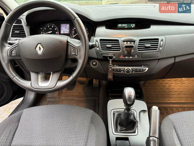 Синий Рено Лагуна, объемом двигателя 2 л и пробегом 175 тыс. км за 6900 $, фото 18 на Automoto.ua