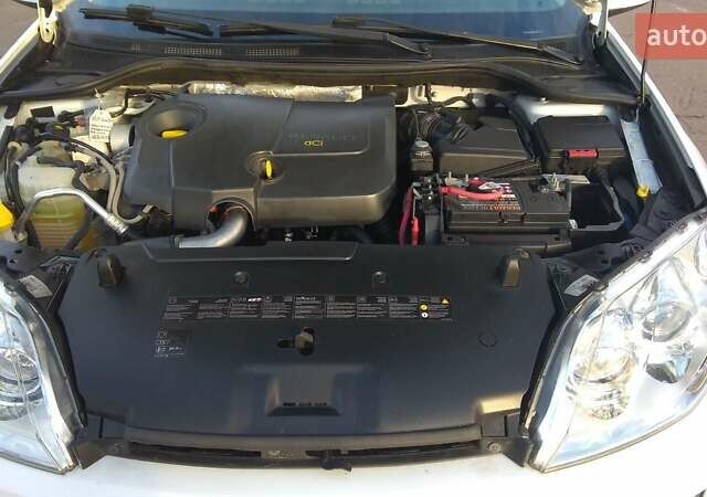 Синий Рено Лагуна, объемом двигателя 1.46 л и пробегом 167 тыс. км за 6850 $, фото 8 на Automoto.ua