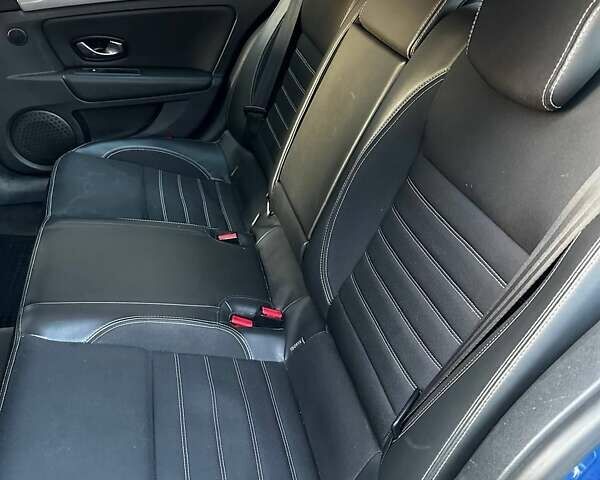Синій Рено Лагуна, об'ємом двигуна 1.46 л та пробігом 314 тис. км за 7700 $, фото 10 на Automoto.ua