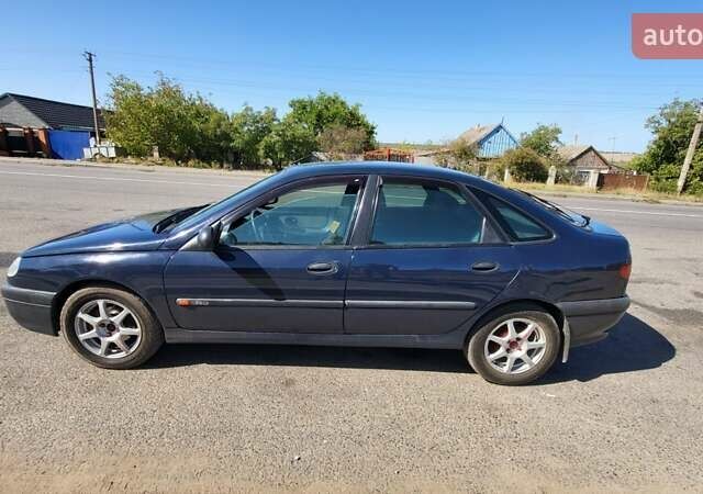 Синий Рено Лагуна, объемом двигателя 1.79 л и пробегом 300 тыс. км за 1850 $, фото 8 на Automoto.ua