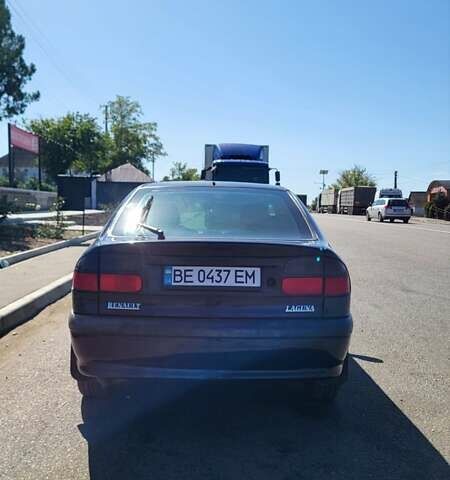 Синий Рено Лагуна, объемом двигателя 1.79 л и пробегом 300 тыс. км за 1850 $, фото 5 на Automoto.ua