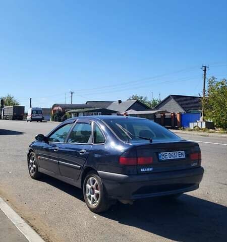 Синий Рено Лагуна, объемом двигателя 1.79 л и пробегом 300 тыс. км за 1850 $, фото 6 на Automoto.ua