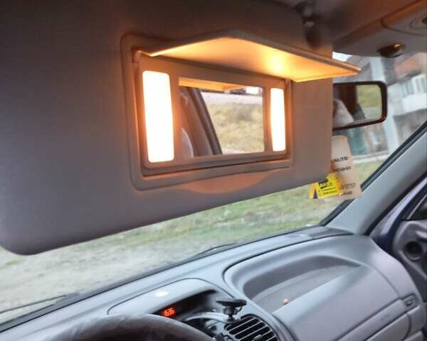 Синий Рено Лагуна, объемом двигателя 1.8 л и пробегом 270 тыс. км за 1900 $, фото 11 на Automoto.ua