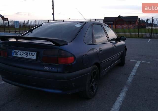 Синій Рено Лагуна, об'ємом двигуна 1.8 л та пробігом 320 тис. км за 1750 $, фото 1 на Automoto.ua