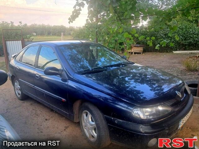 Синій Рено Лагуна, об'ємом двигуна 1.8 л та пробігом 0 тис. км за 2700 $, фото 4 на Automoto.ua