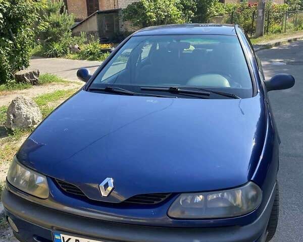 Синий Рено Лагуна, объемом двигателя 1.6 л и пробегом 368 тыс. км за 3500 $, фото 3 на Automoto.ua