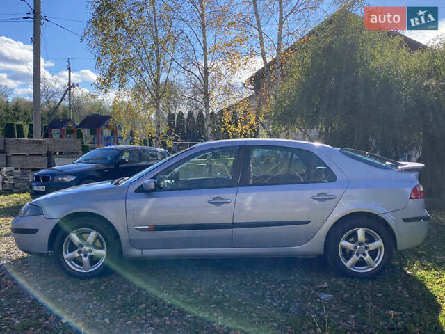 Синий Рено Лагуна, объемом двигателя 1.9 л и пробегом 380 тыс. км за 2650 $, фото 3 на Automoto.ua