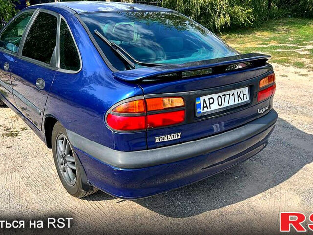 Синий Рено Лагуна, объемом двигателя 1.8 л и пробегом 246 тыс. км за 3900 $, фото 4 на Automoto.ua