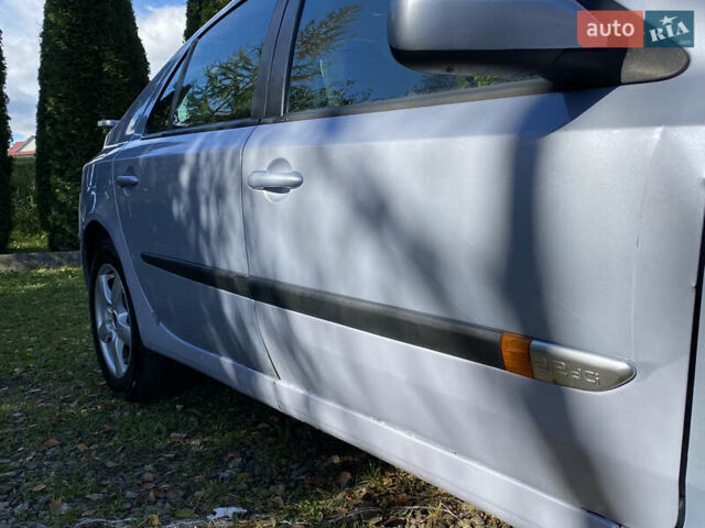 Синий Рено Лагуна, объемом двигателя 1.9 л и пробегом 380 тыс. км за 2650 $, фото 14 на Automoto.ua